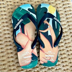 Limited edition Taisila havaianas. 39-40 USA 9/10 EUR 41/42